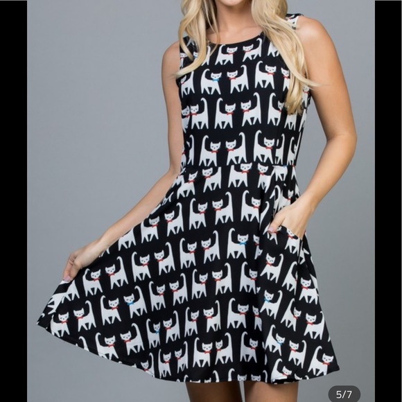 Cat Print Dress - Picture 6 of 8